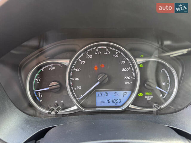 Белый Тойота Ярис, объемом двигателя 1.5 л и пробегом 165 тыс. км за 14990 $, фото 36 на Automoto.ua