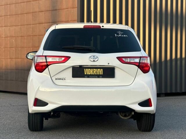 Білий Тойота Яріс, об'ємом двигуна 1 л та пробігом 59 тис. км за 9850 $, фото 8 на Automoto.ua