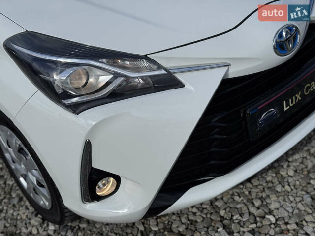 Белый Тойота Ярис, объемом двигателя 1.5 л и пробегом 165 тыс. км за 14990 $, фото 25 на Automoto.ua