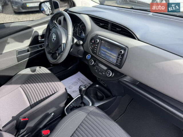 Белый Тойота Ярис, объемом двигателя 1.5 л и пробегом 165 тыс. км за 14990 $, фото 50 на Automoto.ua