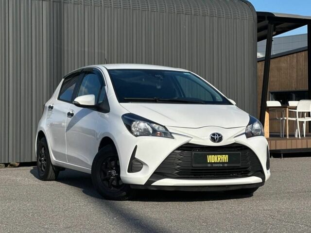 Білий Тойота Яріс, об'ємом двигуна 1 л та пробігом 59 тис. км за 9850 $, фото 4 на Automoto.ua