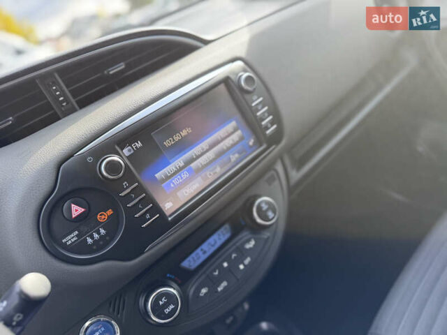 Белый Тойота Ярис, объемом двигателя 1.5 л и пробегом 165 тыс. км за 14990 $, фото 33 на Automoto.ua