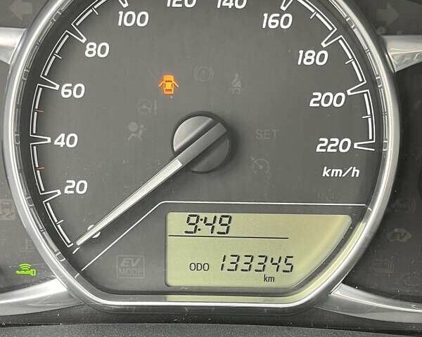 Білий Тойота Яріс, об'ємом двигуна 1.5 л та пробігом 130 тис. км за 16900 $, фото 8 на Automoto.ua