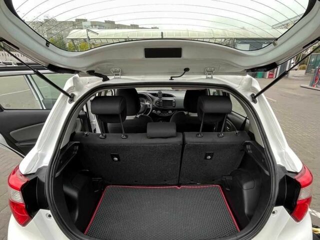 Белый Тойота Ярис, объемом двигателя 1.5 л и пробегом 130 тыс. км за 16900 $, фото 13 на Automoto.ua