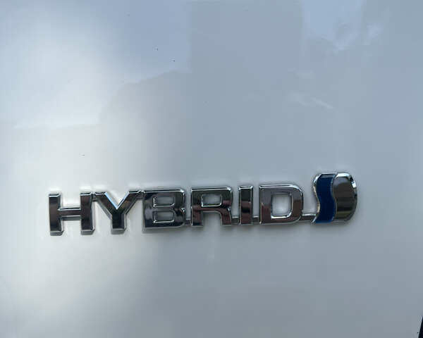 Білий Тойота Яріс, об'ємом двигуна 1.5 л та пробігом 155 тис. км за 14000 $, фото 2 на Automoto.ua