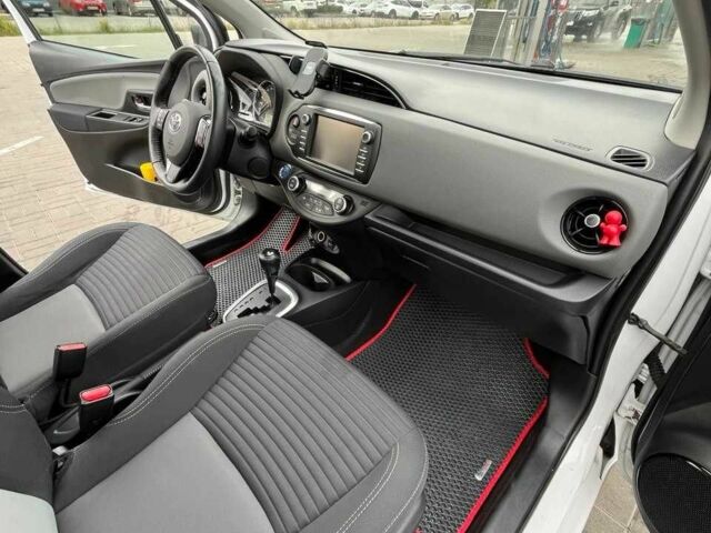 Белый Тойота Ярис, объемом двигателя 1.5 л и пробегом 130 тыс. км за 16900 $, фото 9 на Automoto.ua