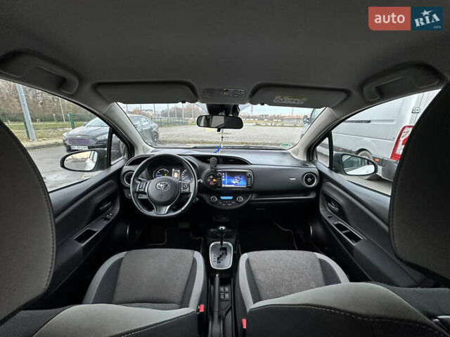 Белый Тойота Ярис, объемом двигателя 1.5 л и пробегом 122 тыс. км за 16500 $, фото 14 на Automoto.ua