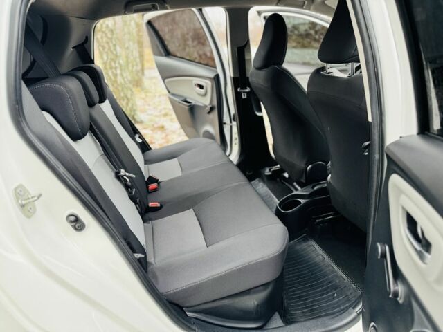 Белый Тойота Ярис, объемом двигателя 1.5 л и пробегом 23 тыс. км за 14700 $, фото 12 на Automoto.ua