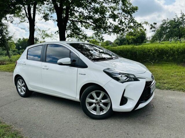 Белый Тойота Ярис, объемом двигателя 1.5 л и пробегом 37 тыс. км за 14900 $, фото 5 на Automoto.ua