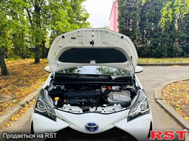 Тойота Яріс 2020 у Лохвице на Automoto.ua Білий Тойота Яріс, об'ємом двигуна 1.5 л та пробігом 23 тис. км за 16500 $, фото 9 на Automoto.ua