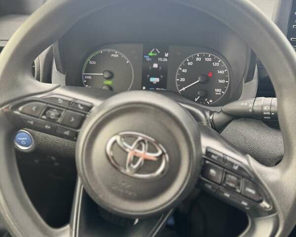 Тойота Ярис 2021 в Киеве на Automoto.ua Белый Тойота Ярис, объемом двигателя 1.49 л и пробегом 39 тыс. км за 17199 $, фото 12 на Automoto.ua