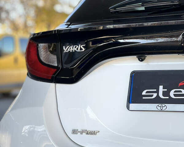 Білий Тойота Яріс, об'ємом двигуна 1.49 л та пробігом 39 тис. км за 17999 $, фото 7 на Automoto.ua