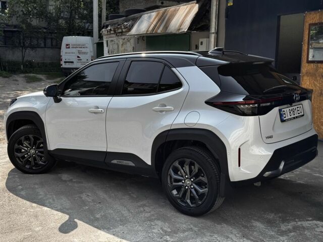 Тойота Яріс 2024 у Полтаві на Automoto.ua Білий Тойота Яріс, об'ємом двигуна 1.5 л та пробігом 8 тис. км за 33850 $, фото 2 на Automoto.ua