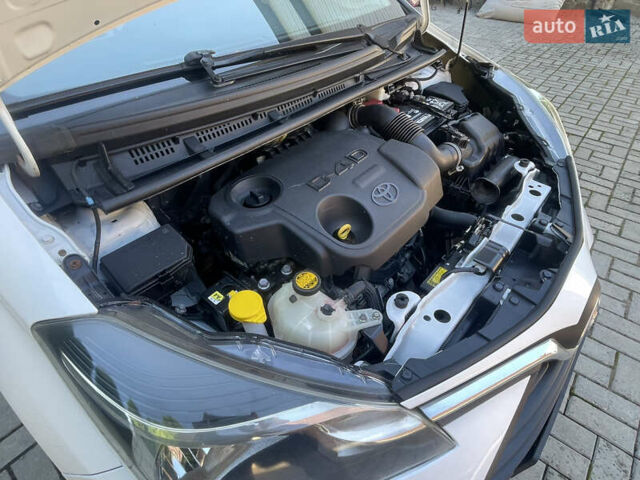 Белый Тойота Ярис, объемом двигателя 1.36 л и пробегом 86 тыс. км за 8300 $, фото 47 на Automoto.ua
