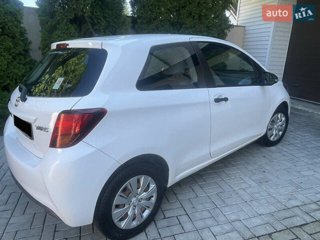 Белый Тойота Ярис, объемом двигателя 1.36 л и пробегом 86 тыс. км за 8300 $, фото 15 на Automoto.ua