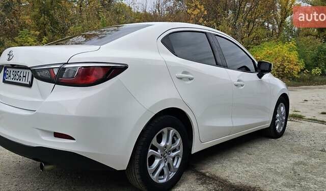Тойота Яріс 2017 у Кропивницькому (Кіровограді) на Automoto.ua Білий Тойота Яріс, об'ємом двигуна 1.5 л та пробігом 140 тис. км за 11800 $, фото 7 на Automoto.ua