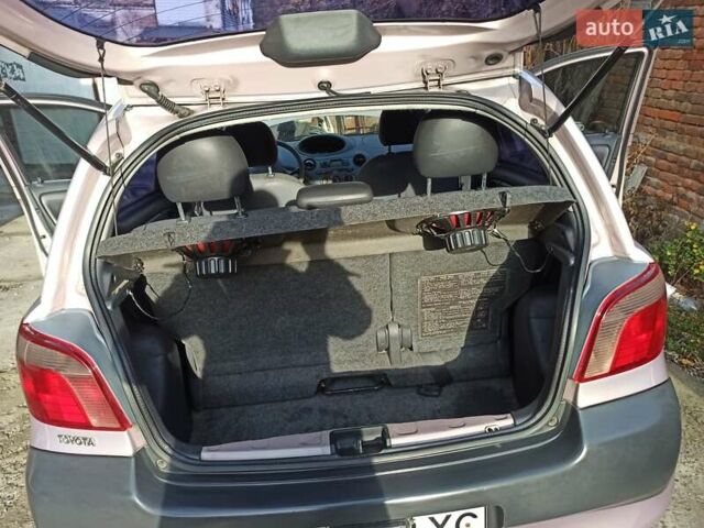 Бежевый Тойота Ярис, объемом двигателя 1.3 л и пробегом 206 тыс. км за 3600 $, фото 6 на Automoto.ua
