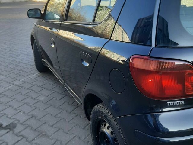 Чорний Тойота Яріс, об'ємом двигуна 1 л та пробігом 190 тис. км за 3950 $, фото 7 на Automoto.ua