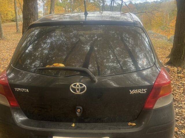 Тойота Яріс 2009 у Полтаві на Automoto.ua Чорний Тойота Яріс, об'ємом двигуна 1 л та пробігом 250 тис. км за 6554 $, фото 1 на Automoto.ua