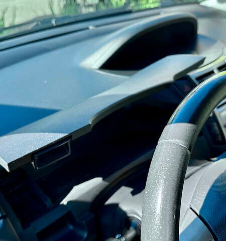 Черный Тойота Ярис, объемом двигателя 1.33 л и пробегом 220 тыс. км за 6800 $, фото 6 на Automoto.ua