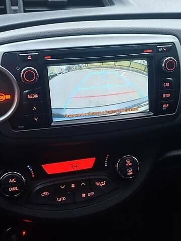 Черный Тойота Ярис, объемом двигателя 1.33 л и пробегом 158 тыс. км за 9500 $, фото 5 на Automoto.ua