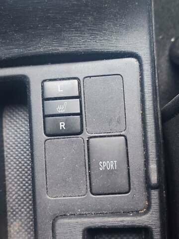 Черный Тойота Ярис, объемом двигателя 1.33 л и пробегом 158 тыс. км за 9500 $, фото 4 на Automoto.ua