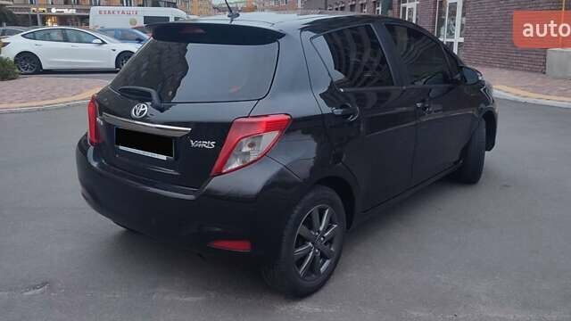 Черный Тойота Ярис, объемом двигателя 1.33 л и пробегом 158 тыс. км за 9500 $, фото 15 на Automoto.ua