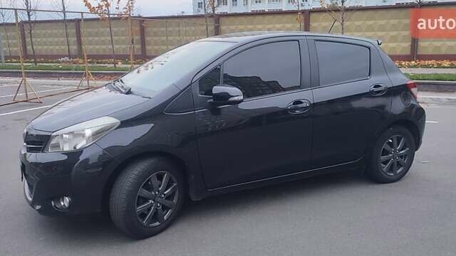 Черный Тойота Ярис, объемом двигателя 1.33 л и пробегом 158 тыс. км за 9500 $, фото 19 на Automoto.ua