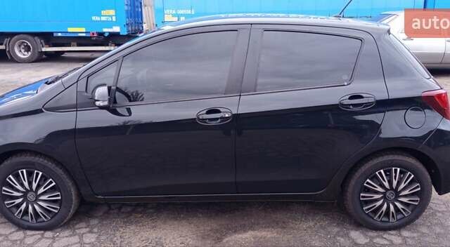 Чорний Тойота Яріс, об'ємом двигуна 1.33 л та пробігом 150 тис. км за 7700 $, фото 6 на Automoto.ua