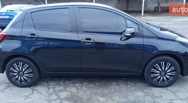 Чорний Тойота Яріс, об'ємом двигуна 1.33 л та пробігом 150 тис. км за 7700 $, фото 3 на Automoto.ua