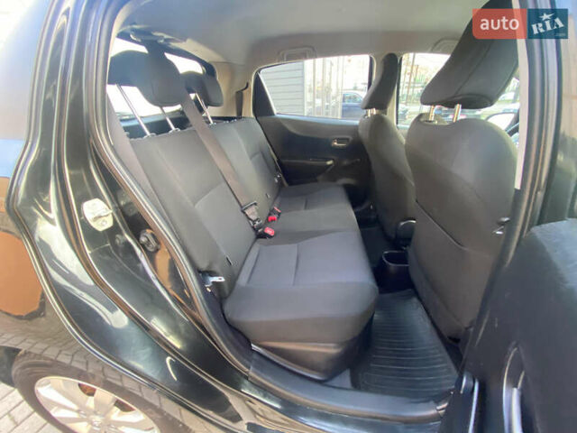 Чорний Тойота Яріс, об'ємом двигуна 1.5 л та пробігом 170 тис. км за 11500 $, фото 13 на Automoto.ua