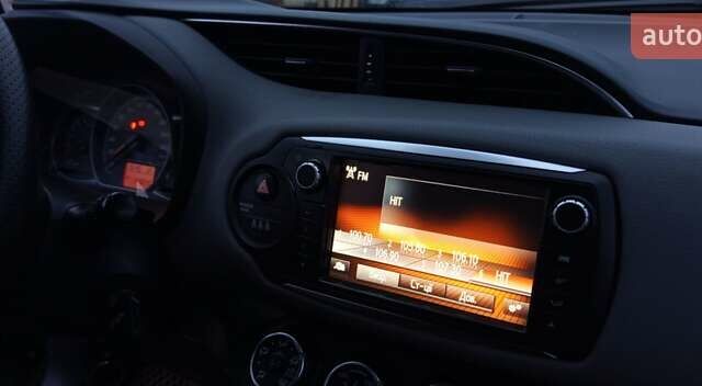 Чорний Тойота Яріс, об'ємом двигуна 1.33 л та пробігом 150 тис. км за 7700 $, фото 22 на Automoto.ua