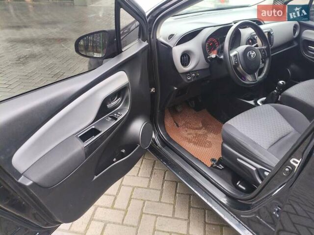 Черный Тойота Ярис, объемом двигателя 1.33 л и пробегом 149 тыс. км за 8000 $, фото 9 на Automoto.ua