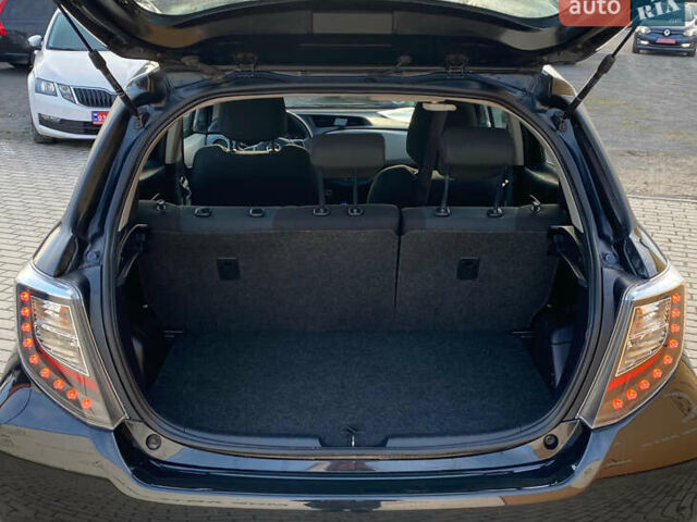 Черный Тойота Ярис, объемом двигателя 1.5 л и пробегом 170 тыс. км за 11500 $, фото 21 на Automoto.ua