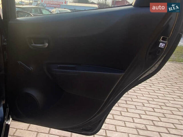 Черный Тойота Ярис, объемом двигателя 1.5 л и пробегом 170 тыс. км за 11500 $, фото 23 на Automoto.ua