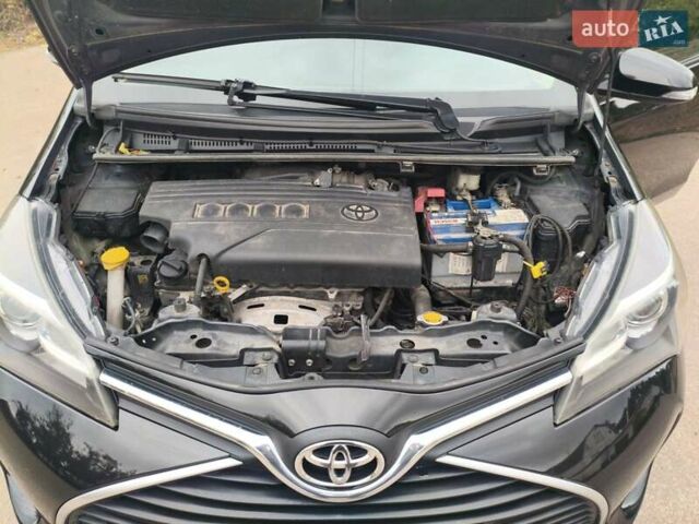 Черный Тойота Ярис, объемом двигателя 1.33 л и пробегом 149 тыс. км за 7600 $, фото 19 на Automoto.ua