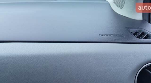 Чорний Тойота Яріс, об'ємом двигуна 1.33 л та пробігом 150 тис. км за 7700 $, фото 24 на Automoto.ua