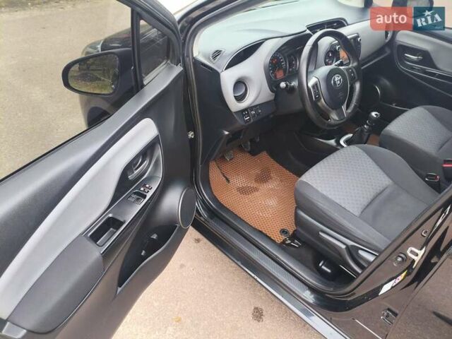 Черный Тойота Ярис, объемом двигателя 1.33 л и пробегом 149 тыс. км за 7600 $, фото 14 на Automoto.ua
