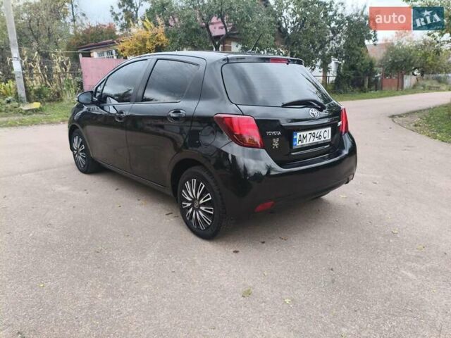 Черный Тойота Ярис, объемом двигателя 1.33 л и пробегом 149 тыс. км за 7600 $, фото 2 на Automoto.ua