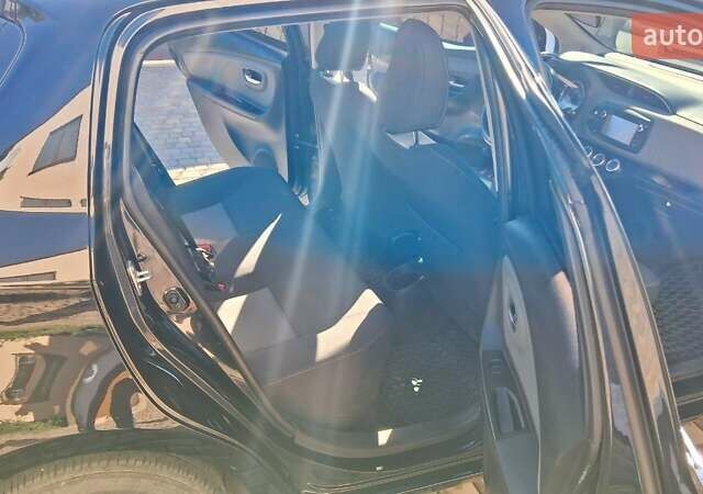 Черный Тойота Ярис, объемом двигателя 1.5 л и пробегом 41 тыс. км за 13500 $, фото 3 на Automoto.ua