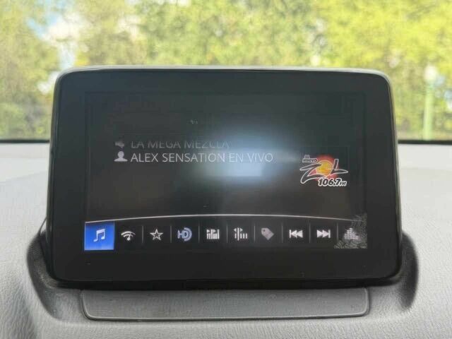 Чорний Тойота Яріс, об'ємом двигуна 1.5 л та пробігом 31 тис. км за 10000 $, фото 11 на Automoto.ua