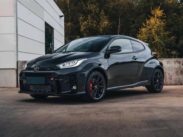 Чорний Тойота Яріс, об'ємом двигуна 1.6 л та пробігом 17 тис. км за 4900 $, фото 2 на Automoto.ua