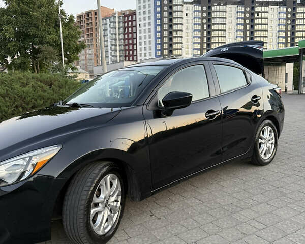 Тойота Яріс 2015 у Івано-Франківську на Automoto.ua Чорний Тойота Яріс, об'ємом двигуна 1.5 л та пробігом 236 тис. км за 9400 $, фото 3 на Automoto.ua