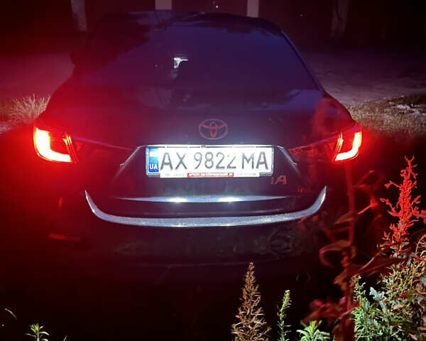 Черный Тойота Ярис, объемом двигателя 1.5 л и пробегом 98 тыс. км за 12500 $, фото 48 на Automoto.ua