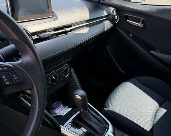 Черный Тойота Ярис, объемом двигателя 1.5 л и пробегом 98 тыс. км за 12500 $, фото 32 на Automoto.ua