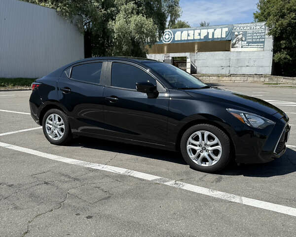 Черный Тойота Ярис, объемом двигателя 1.5 л и пробегом 98 тыс. км за 12500 $, фото 3 на Automoto.ua