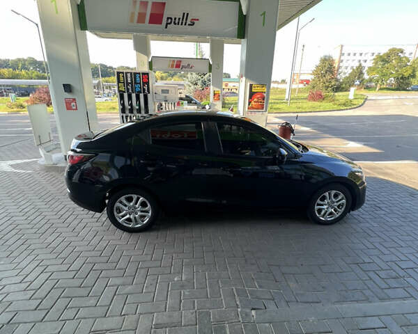 Черный Тойота Ярис, объемом двигателя 1.5 л и пробегом 98 тыс. км за 12500 $, фото 53 на Automoto.ua