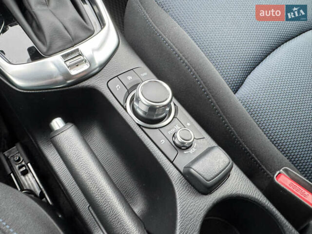 Чорний Тойота Яріс, об'ємом двигуна 1.5 л та пробігом 44 тис. км за 11999 $, фото 31 на Automoto.ua