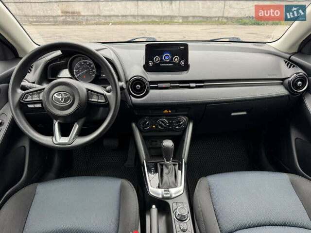 Чорний Тойота Яріс, об'ємом двигуна 1.5 л та пробігом 44 тис. км за 11999 $, фото 21 на Automoto.ua