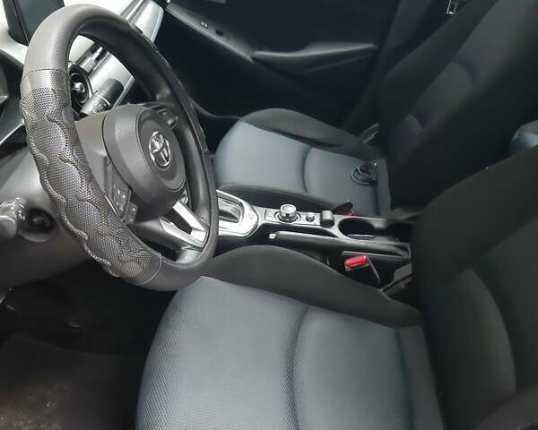 Тойота Яріс 2019 у Запоріжжя на Automoto.ua Чорний Тойота Яріс, об'ємом двигуна 1.5 л та пробігом 126 тис. км за 11500 $, фото 5 на Automoto.ua